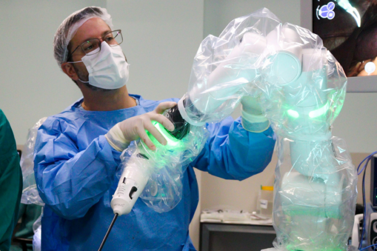 benefícios da cirurgia robótica